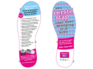 flyer in de vorm van een voetzool waarop tips staan om beter te bewegen